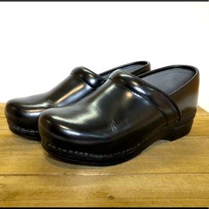 Dansko Professional Clog WIDE
